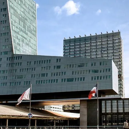 Avec Parking Et Balcon Apartament *