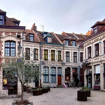 Lejlighed Avec Parking Et Balcon La Madeleine (Nord)
